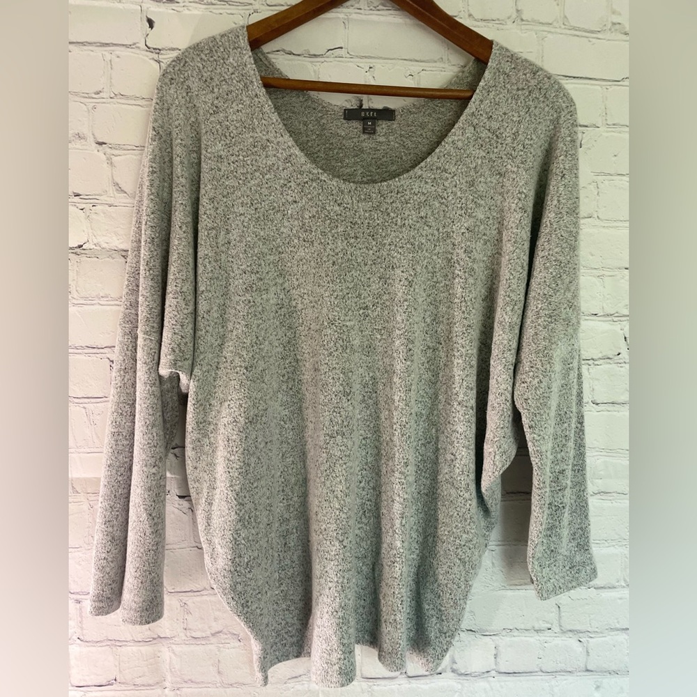 Gyft Long Sleeve Bat-Wing Shape Scoop Neckline Marled Gray Shirt Medium